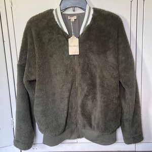 Hem & Thread | NWT | Fuzzy bomber jacket